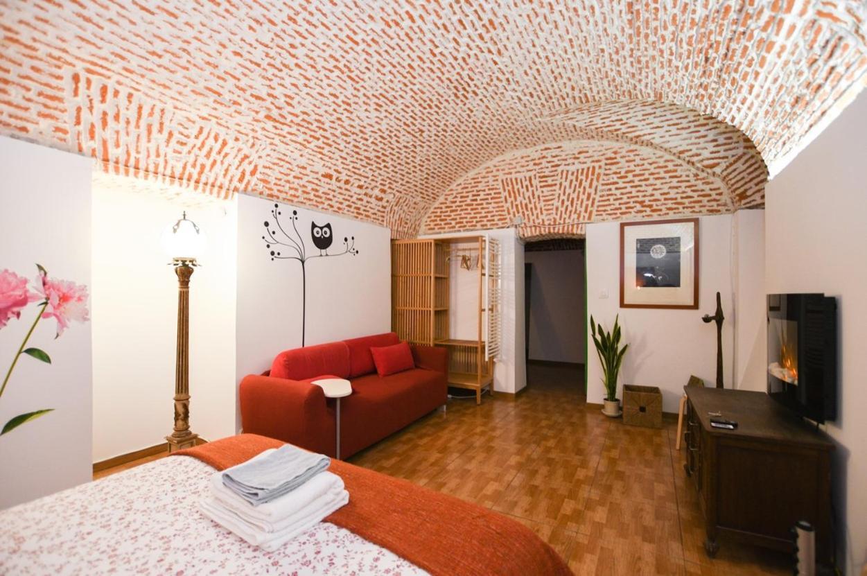 Encomienda Guest House Madrid Luaran gambar