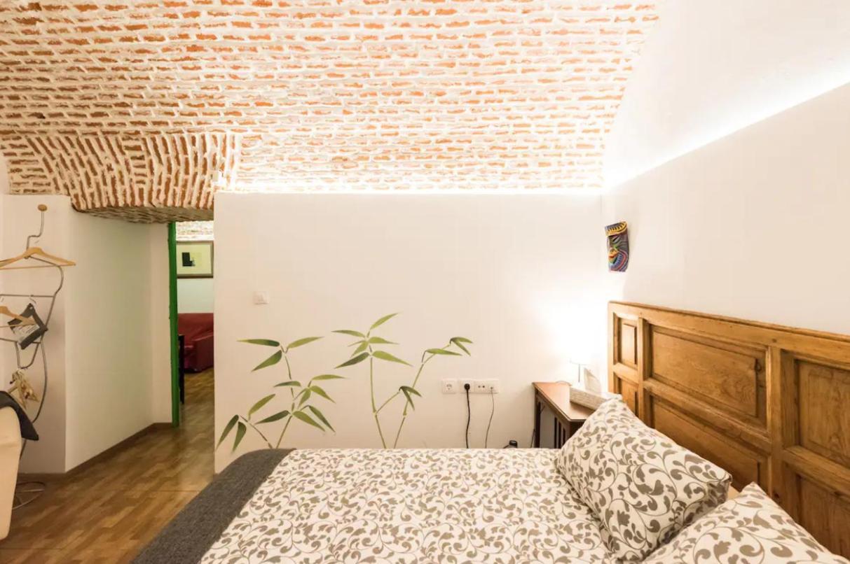 Encomienda Guest House Madrid Luaran gambar