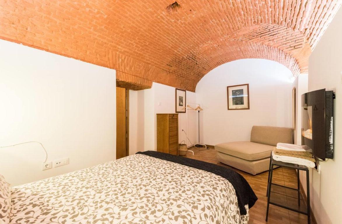 Encomienda Guest House Madrid Luaran gambar