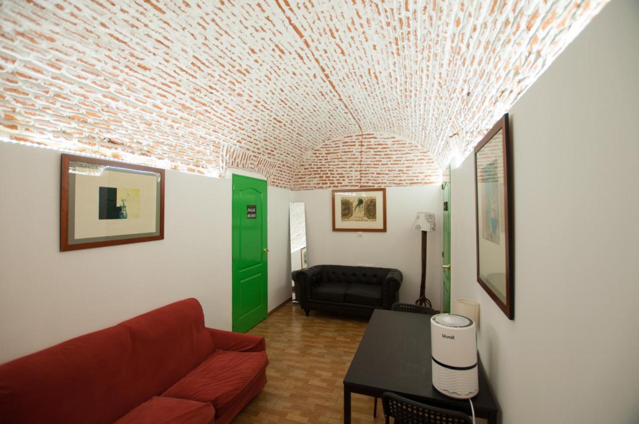 Encomienda Guest House Madrid Luaran gambar