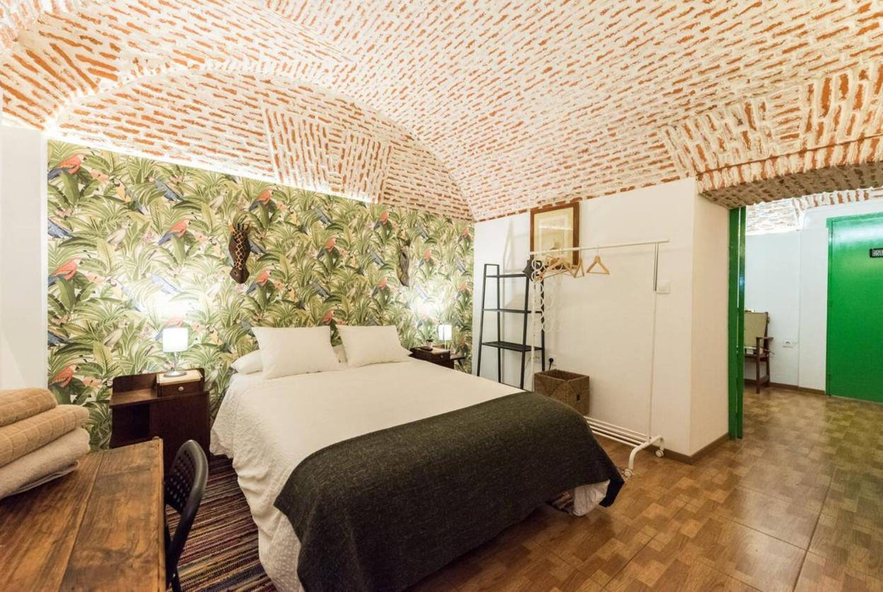 Encomienda Guest House Madrid Luaran gambar