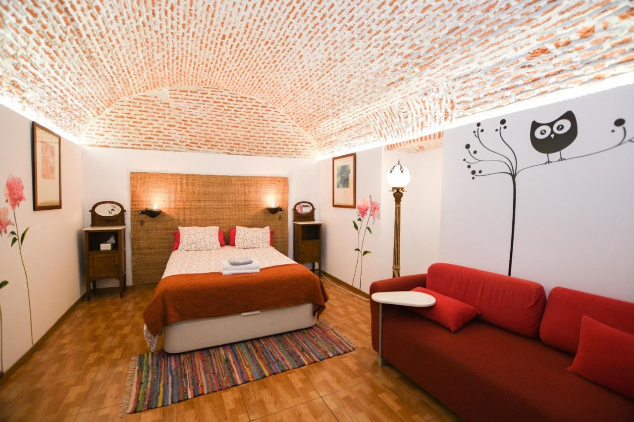 Encomienda Guest House Madrid Luaran gambar