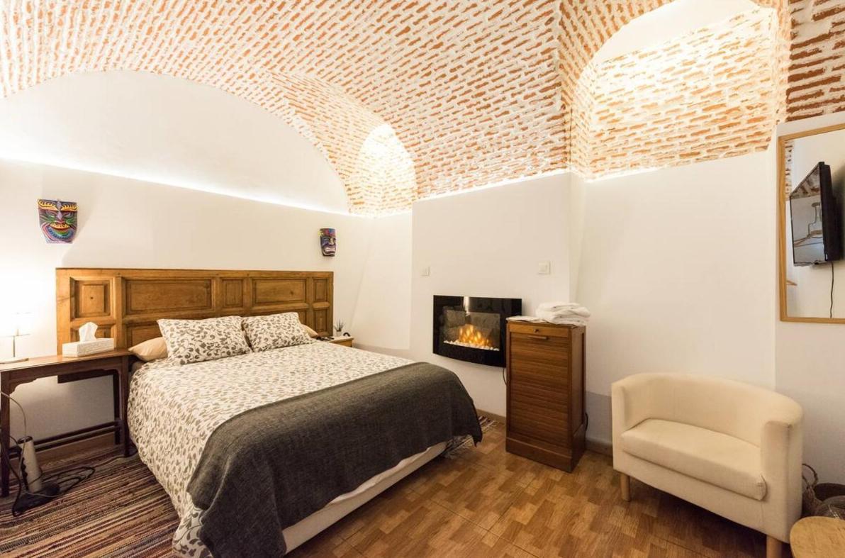 Encomienda Guest House Madrid Luaran gambar