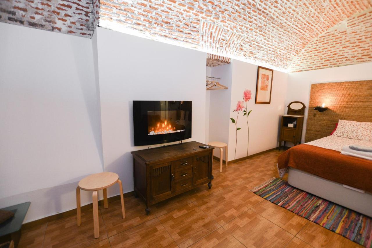 Encomienda Guest House Madrid Luaran gambar